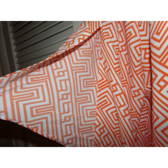 Chico's Black Label orange/white geometric top split sleeves pretty neck 3 Retro - Picture 3 of 5